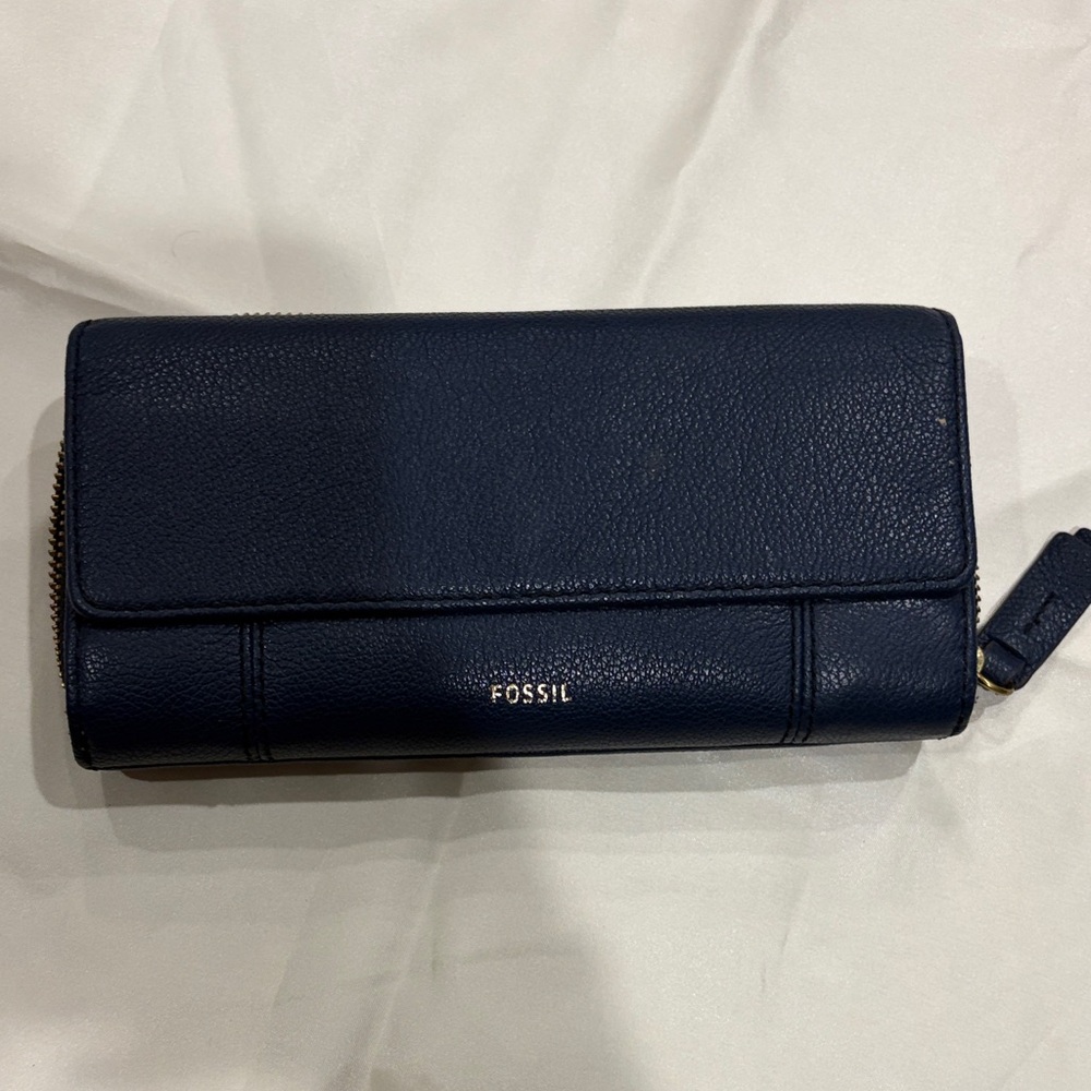 Fossil Dark Blue Leather Zip Around Wallet